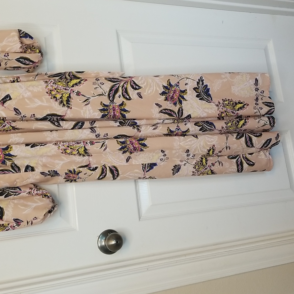 The Jetset Diaries Floral Long Sleeve Maxi Dress Tan Black Below Knee Size Small - Picture 8 of 14